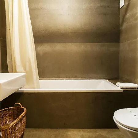 Eccentric Mouzinho Mezzanine By Lovelystay Porto Zewnętrze zdjęcie